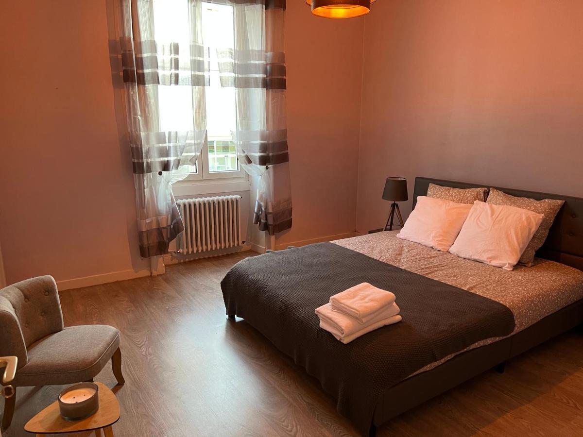 Appartement T4 70M2 - Meuble - Centre Ville - Proche Thermes لون-لو-سونييه المظهر الخارجي الصورة