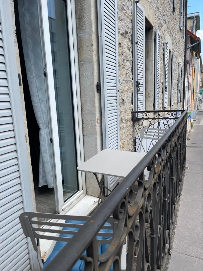 Appartement T4 70M2 - Meuble - Centre Ville - Proche Thermes لون-لو-سونييه المظهر الخارجي الصورة